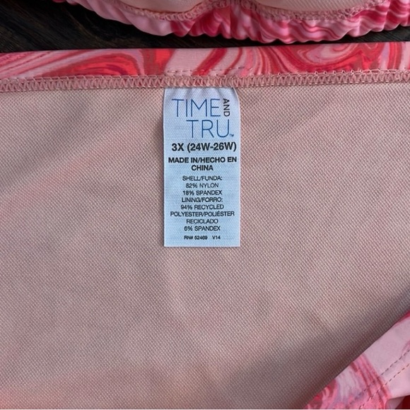 Time and Tru Women's Retro Two Piece Swimsuit Set- Plus Size 3X (24W-26W) NEW - Picture 11 of 12